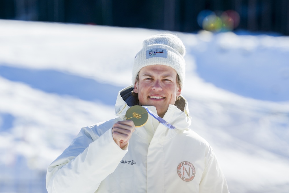 Johannes H&oslash;sflot Kl&aelig;bo tar sitt tredje av tre mulige OL-gull og vinner 10 km individuell start i fri stil. (Foto: NTB/Lise &Aring;serud)