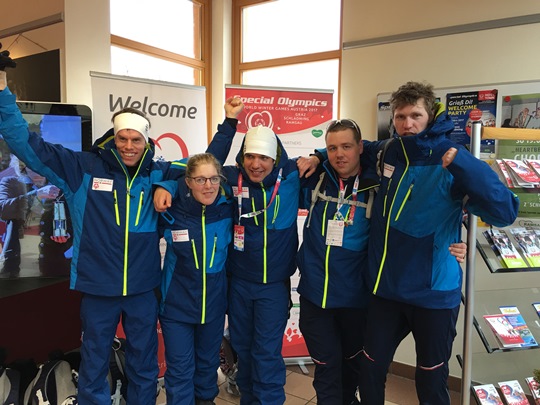 Gjengen som gikk 10 k friteknikk. Fv. Bjørn Eide Pedersen, Kristin Krukhaug, Torger Helle Schia, Leif Tore Røstum og Holmar M. Tomasson